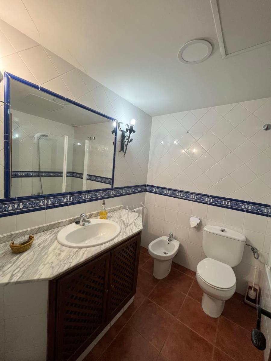 Apartamentos Turisticos La Posada 오로페사 외부 사진