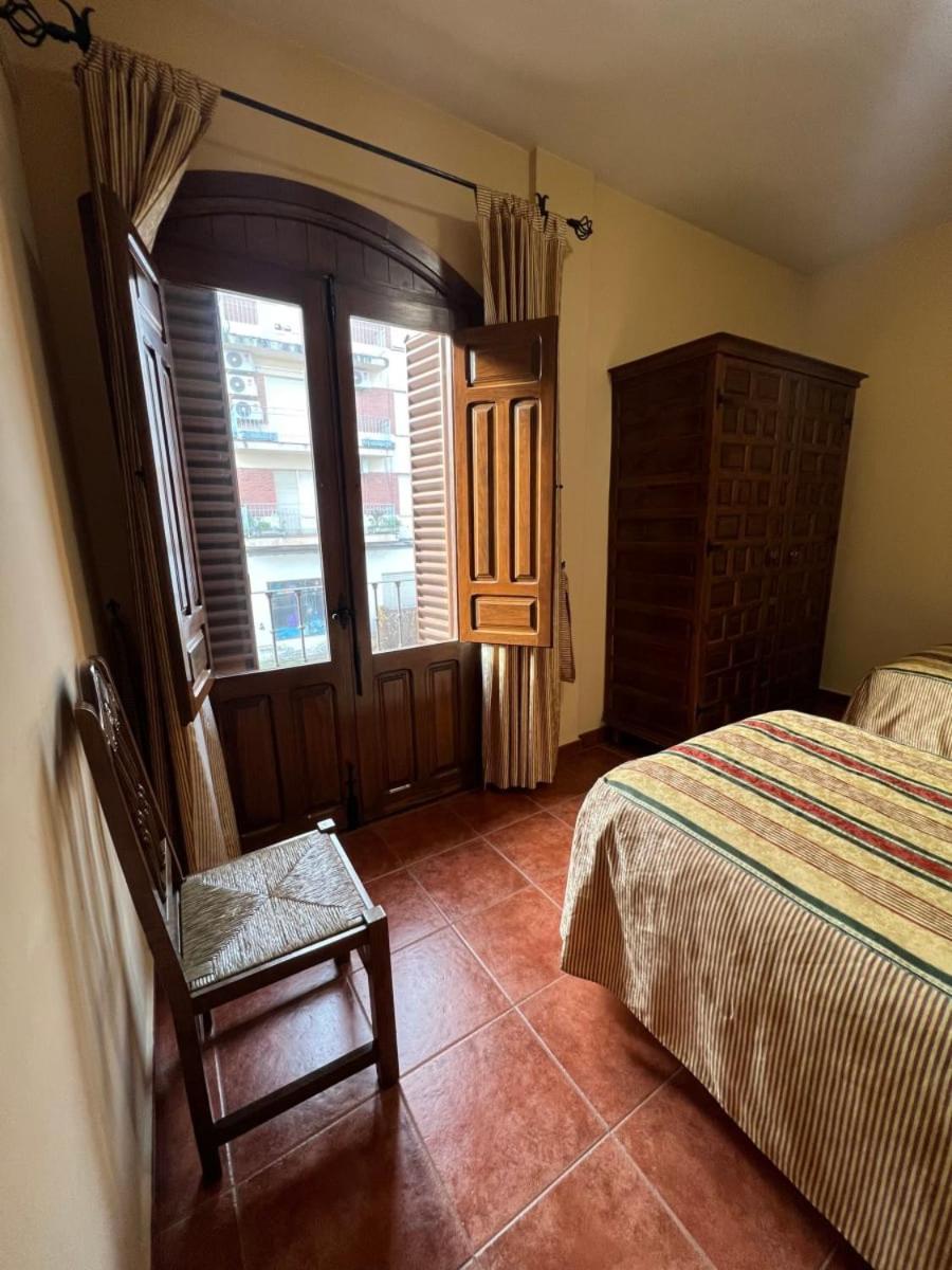 Apartamentos Turisticos La Posada 오로페사 외부 사진